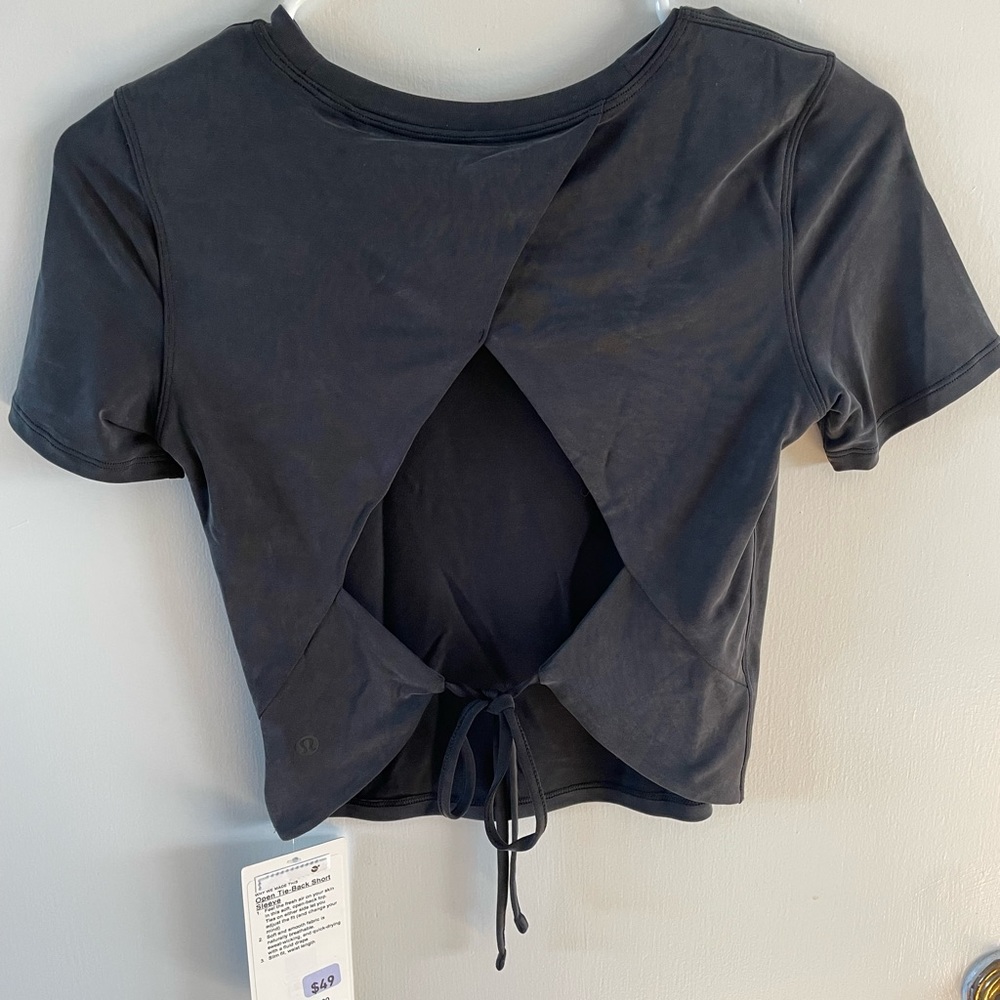 Lululemon Open Tie-Back Short Sleeve Black